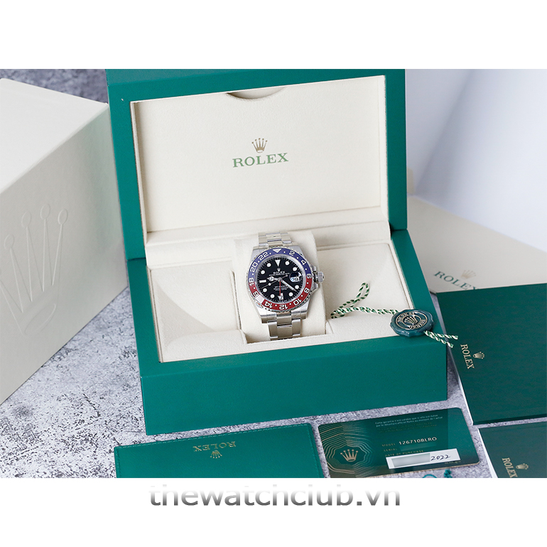 dong ho nam Rolex GMT-Master II 126710BLRO Oyster