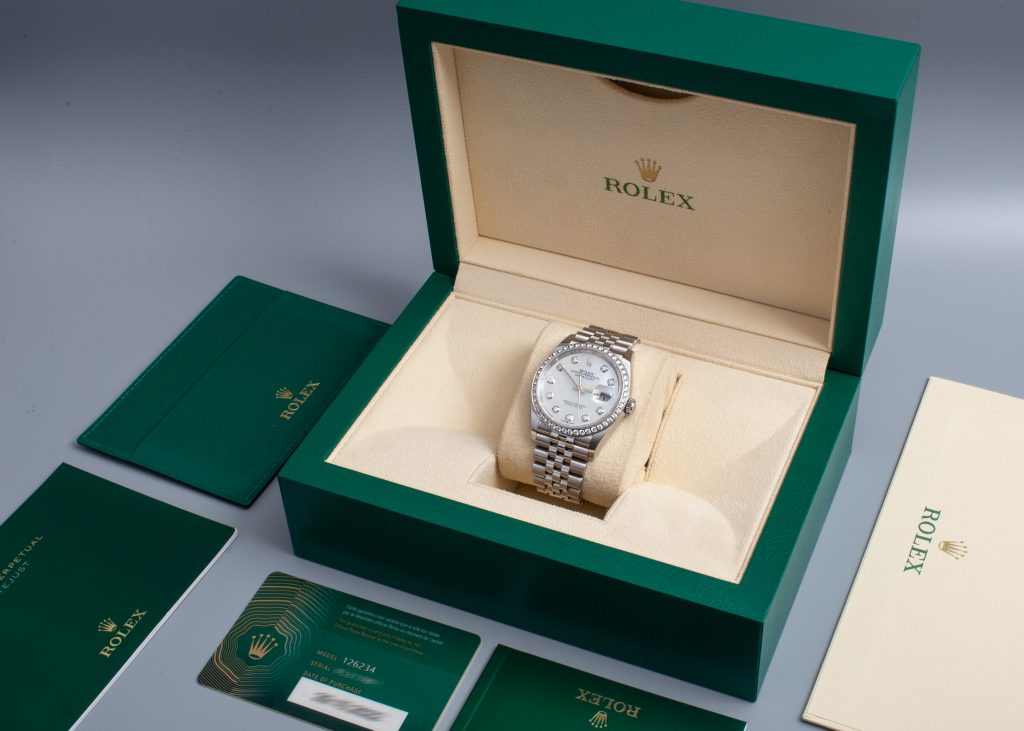 Đồng hồ nam Rolex Datejust 126234 36mm Bezel Diamonds